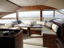 MOTOR YACHT & FLYBRIDGE　PRINCESS 56